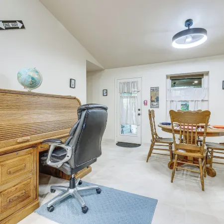 Between Austin & San Marcos! Family Home Hotels in Kyle