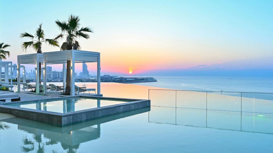 Onyx Arjaan by Rotana