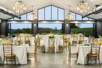 Ann Arbor Marriott Ypsilanti at Eagle Crest - Boutique