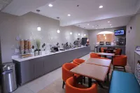 Best Western Plus Slidell Hotel - piscina