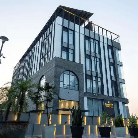 Emerald Luxe A Boutique Hotel Mohali Chandigarh