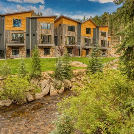 The Inn on Fall River & Fall River Cabins