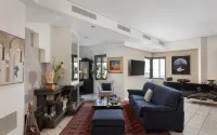 Athenian Riviera Luxurious Residence - 4-Star