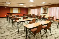 Hampton Inn Enterprise - Parkplatz