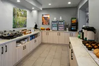 TownePlace Suites Vernal - breakfast