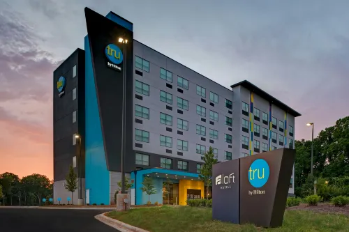 Tru by Hilton Mooresville - Pysäköinti