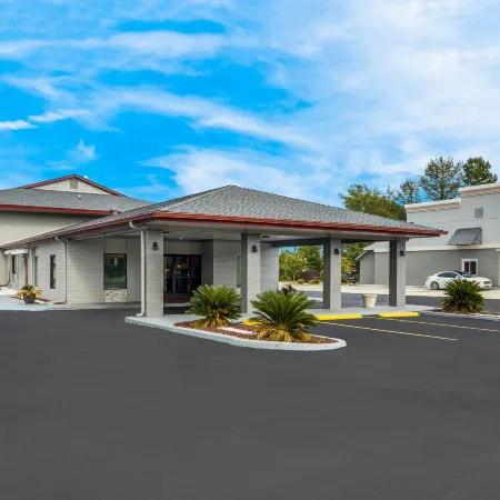 Red Roof Inn & Suites Thomasville