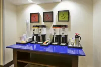 Hampton Inn & Suites Elyria - breakfast