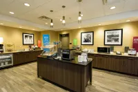 Hampton Inn by Hilton Superior Duluth - breakfast