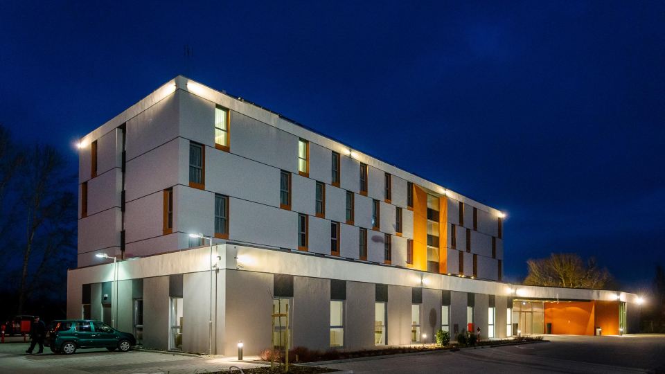 Best Western Plus Lakeside Hotel