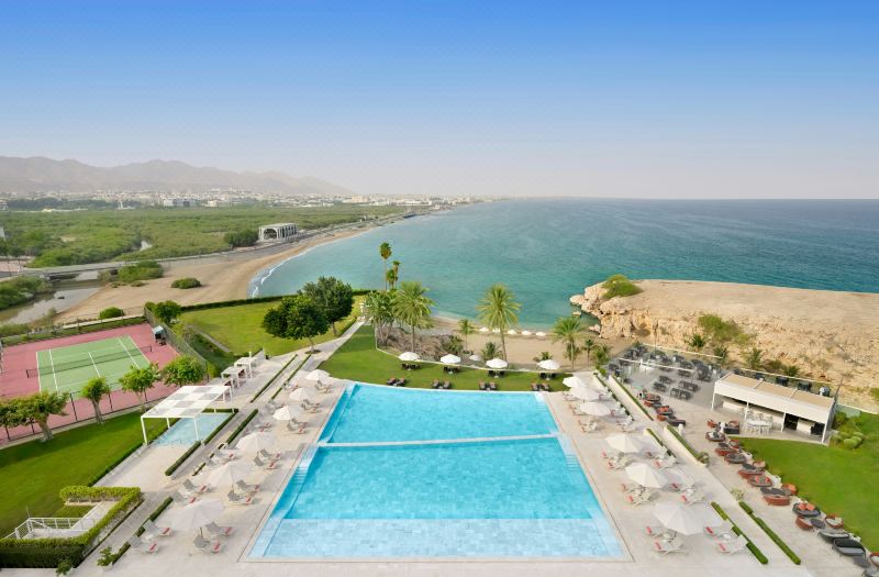 Crowne Plaza Muscat by IHG photo 2