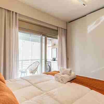 StayHome Pinheiros - Pool & Balcony Rooms