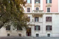 Roma Elegante 3 Bedrooms With 5 Star Comfort in Stylish Prati Neighborhood - جاكوزي