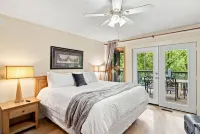 2BR Mountain Escape w Hot Tub Resort Amenities - 4-Star