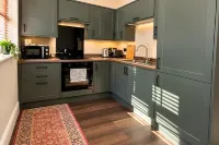 Stunning 2-Bed Apt, Sleeps 6 in the New Forest - 2-Star