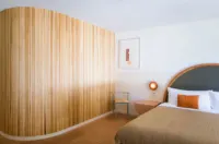 The Capri Hotel - Parkplatz