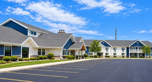 AmericInn by Wyndham Manitowoc - parking