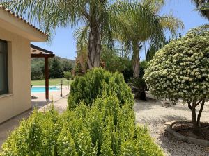 Gorgeous Bungalow by Pissouri Bay, with Private Pool, Landcaped Garden