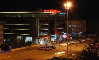 Grand Simay Hotel