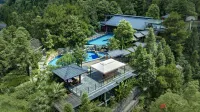 Guofu Shuanggong Shanju Hotels in Anhua
