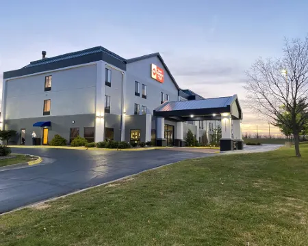 堪薩斯城機場KCI東貝斯特韋斯特優質酒店 梅酒店