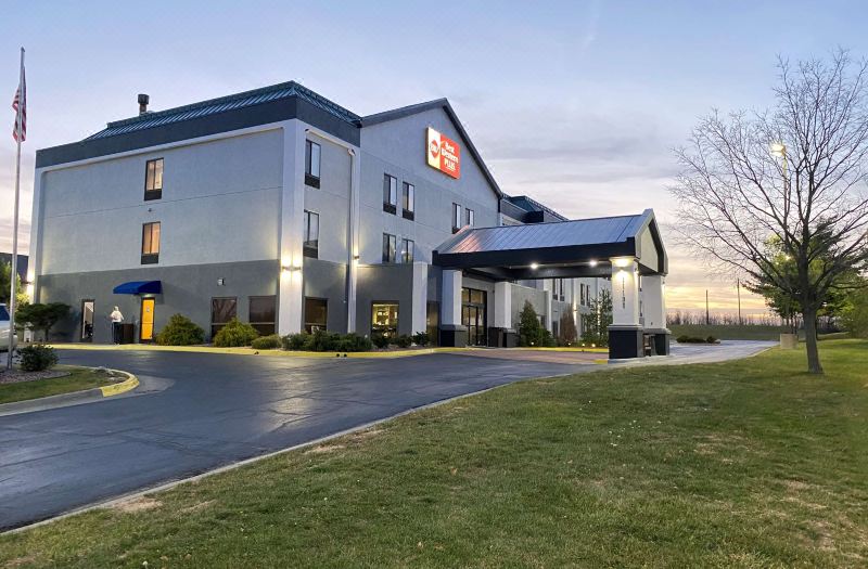 Best Western Plus Kansas City Airport-KCI East