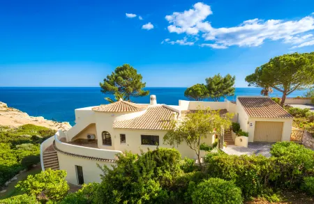 Algar Seco Parque Отели рядом с достопримечательностью «Serenity - Centro do bem-estar»