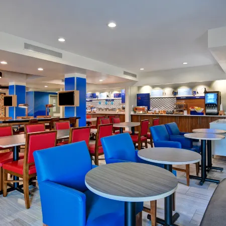 Holiday Inn Express & Suites ANDERSON-I-85 (HWY 76, EX 19B) by IHG