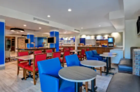 Holiday Inn Express & Suites ANDERSON-I-85 (HWY 76, EX 19B) by IHG Hotels in Anderson