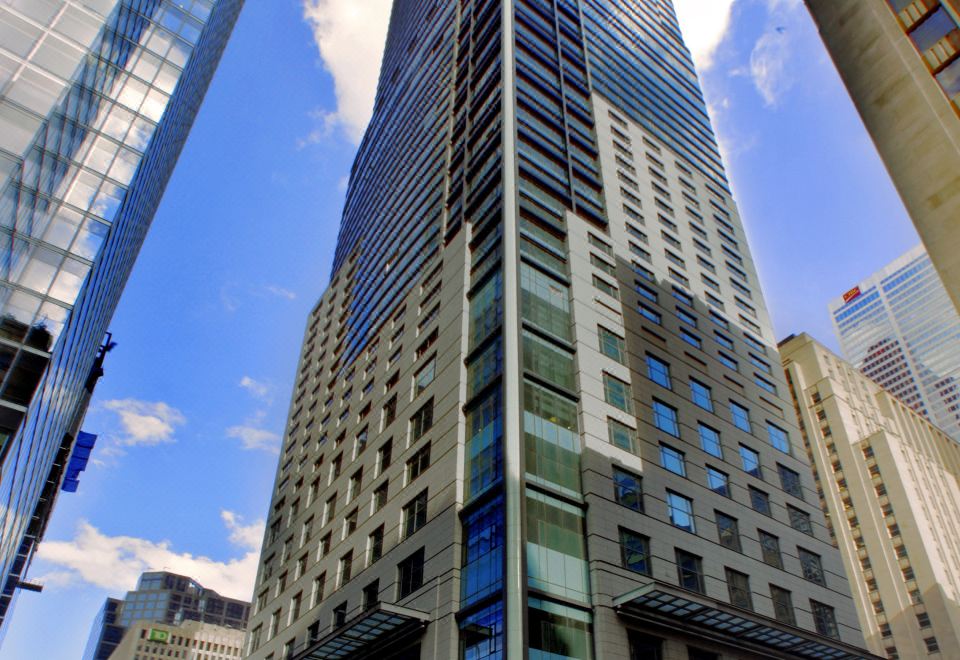 더 세인트 레지스 토론토의 럭셔리한 스파 공간