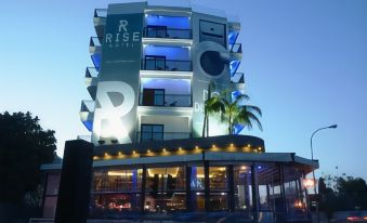 Rise Street Art Hotel