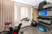 DoubleTree by Hilton Newark Penn Station - Gym