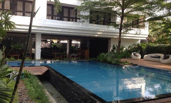 Uma Residence