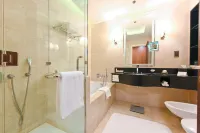 Best Plaza West Bay Hotel (Formerly Crowne Plaza Doha West Bay)