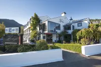 Hurley's of Queenstown Hotels in 
