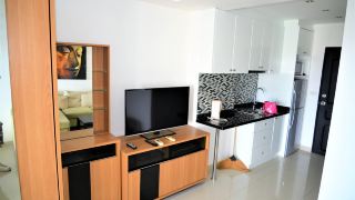 pattaya-plaza-condotel-large-studio-apartment-sukhumvit