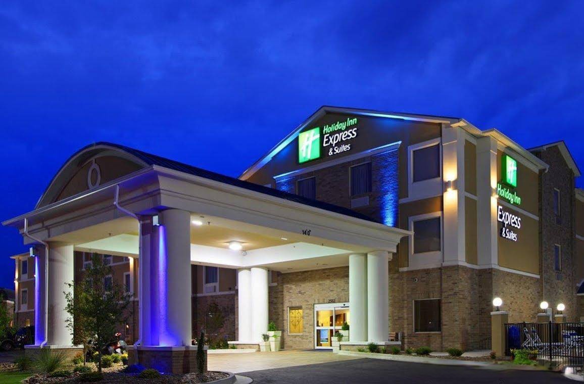 Holiday Inn Express & Suites Cambridge, an Ihg Hotel