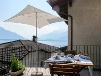 Titti (GLA133) Hotels in Gera Lario
