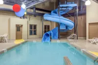Microtel Inn & Suites by Wyndham Estevan - Family