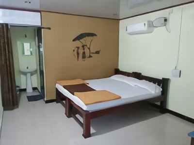 Deluxe Non Air Conditioner Room Wild Flower Photo