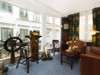Lord Nelson Hotel Hotels near Stortorget Square