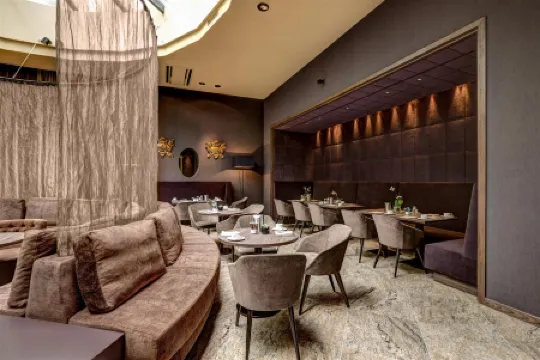 Best Western Premier Hotel Rebstock Отели в г. Вюрцбург