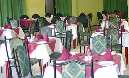 Regency Hotel Flamboyant - Housity