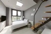 Naju Duplex Residence Hotel