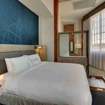 SpringHill Suites Montgomery Downtown Rooms