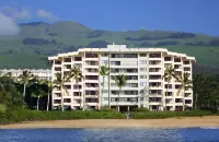 Polo Beach Club - Mountain view