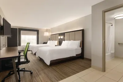 Holiday Inn Express & Suites Lawton-Fort Sill Hotels in Fort Sill