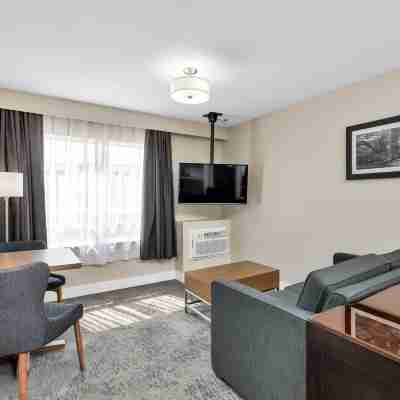 Sandman Hotel Grande Prairie Rooms