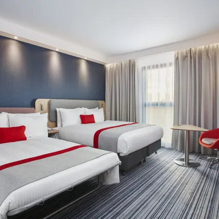 Holiday Inn Express WIESBADEN by IHG Отели рядом с достопримечательностью «Вестенд»