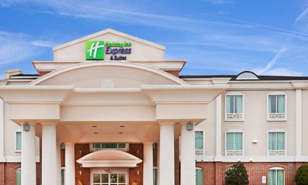 Holiday Inn Express & Suites Waxahachie by IHG